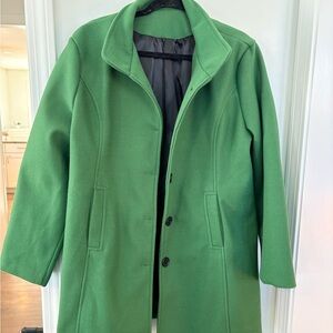 Elegant Green Women's Coat